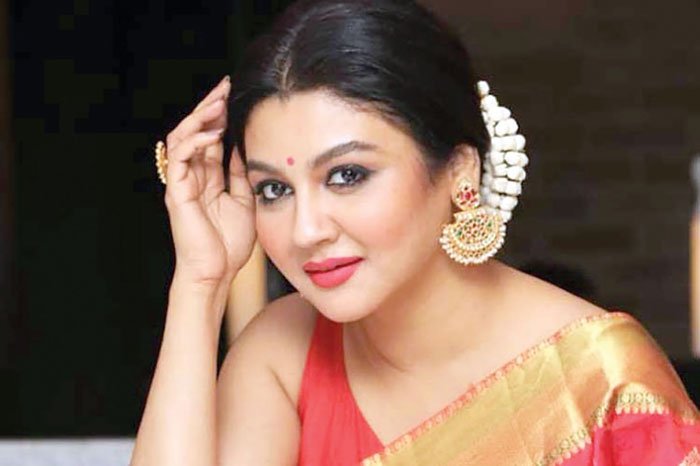 কলকাতা ছাড়া পূজা ভাবতেই পারি না: জয়া আহসান - West Bengal News 24