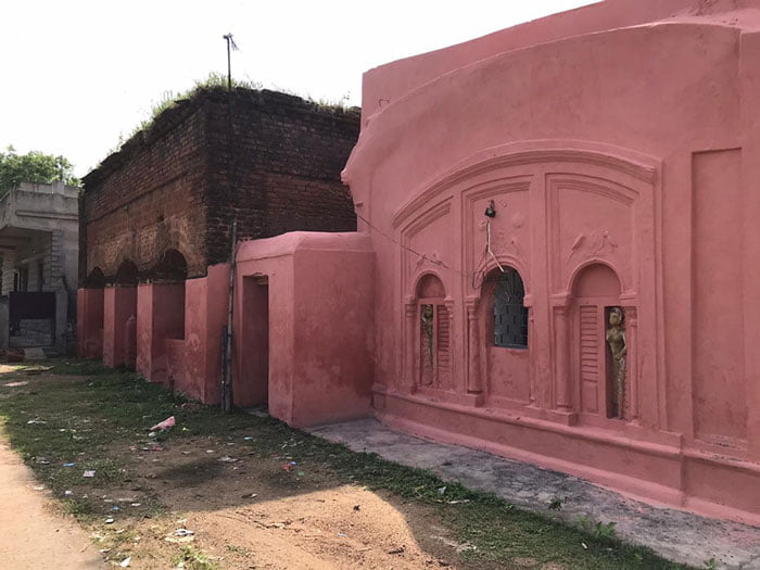 সিদ্ধচালের ভোগে তুষ্ট লালগড় রাজ পরিবারের সিংহবাহিনী - West Bengal News 24