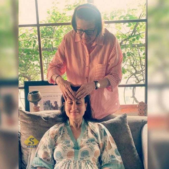 অন্তঃসত্ত্বা করিনাকে কপালে মালিশ, মায়ের - West Bengal News 24 অন্তঃসত্ত্বা করিনাকে কপালে মালিশ, মায়ের - West Bengal News 24