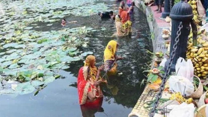 রবীন্দ্র সরোবরের দূষণমুক্তি কি সম্ভব ? চিরস্থায়ী সমাধানের দিকে এগোচ্ছে ‘ঐক্য বাংলা’ - West Bengal News 24