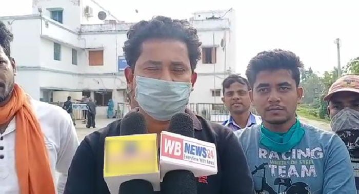 কাকদ্বীপে বিজেপি নেতার বাড়ি ভাঙচুর অভিযোগের তীর তৃণমূলের দিকে! - West Bengal News 24 কাকদ্বীপে বিজেপি নেতার বাড়ি ভাঙচুর অভিযোগের তীর তৃণমূলের দিকে! - West Bengal News 24