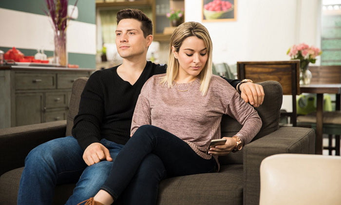 কীভাবে বুঝবেন সম্পর্কের অবনতি ঘটছে? - West Bengal News 24