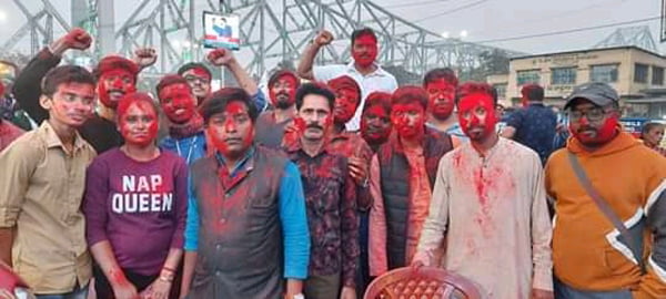 নবান্ন অভিযানে জয় তাদেরই! হাওড়ায় বামেদের অকাল হোলি - West Bengal News 24