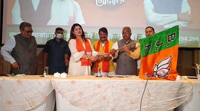 এবার বিজেপিতে যোগ দিলেন অভিনেত্রী শ্রাবন্তী - West Bengal News 24
