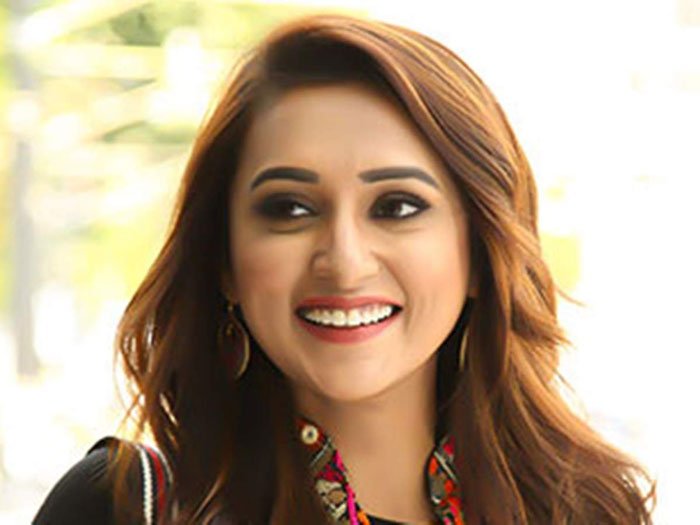 ‘যত বড় তারকাই হও না কেন, তোমাকে আমি বিয়ে করবই’ - West Bengal News 24