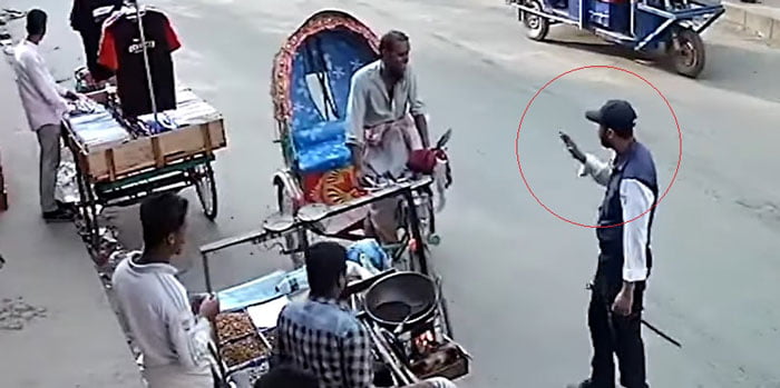 রিকশাওয়ালাকে পুলিশের স্যালুট, ভিডিও ভাইরাল - West Bengal News 24