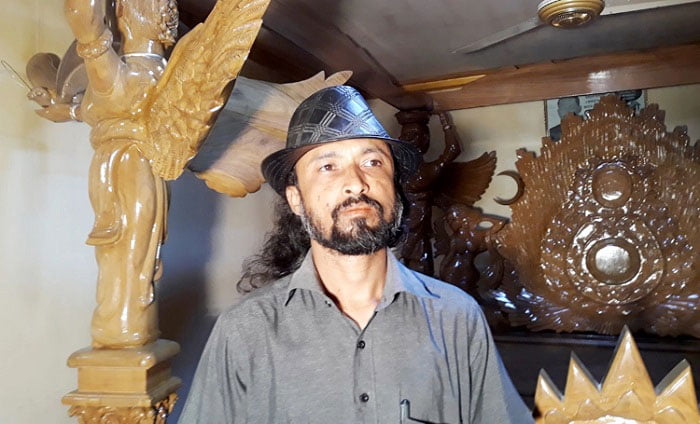 খাটের ছবি ফেসবুকে দিতেই ভাইরাল, দেখতে ছুটে যাচ্ছেন মানুষ - West Bengal News 24