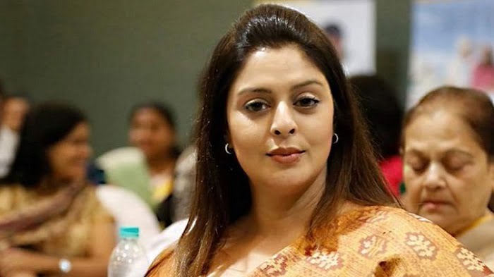 টিকা নিয়েও আক্রান্ত বলিউড অভিনেত্রী - West Bengal News 24