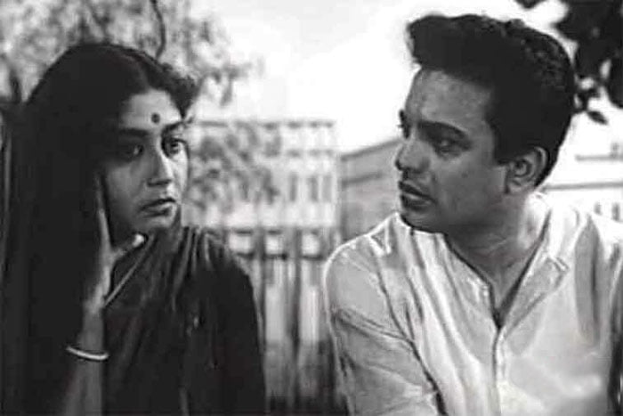 জানুন সাবিত্রী চ্যাটার্জীর আজীবন কুমারী থাকার কারণ - West Bengal News 24