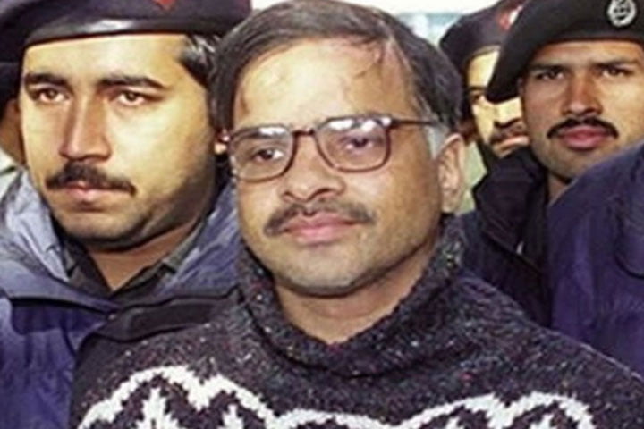 ধর্ষণের পর ১০০ শিশুকে হত্যা, মরদেহ টুকরা করে অ্যাসিডে গলাতেন তিনি - West Bengal News 24