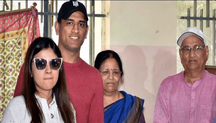 আইপিএলের মাঝেই করোনার হানা ধোনির পরিবারে - West Bengal News 24