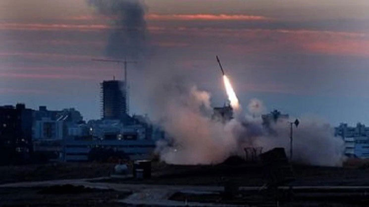 বিমানবন্দরে ক্ষেপণাস্ত্র হামলা, ইসরায়েলে আতঙ্ক - West Bengal News 24