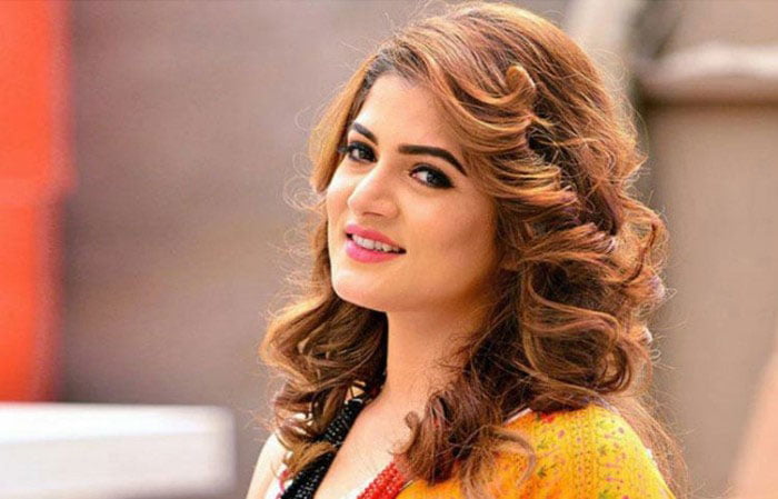 Srabanti Chatterjee : করোনার সময়ে অসহায়দের পাশে শ্রাবন্তী - West Bengal News 24