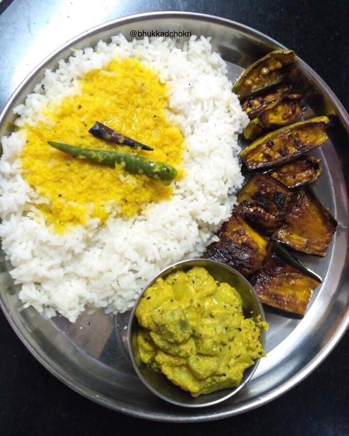 মাত্র এক টাকার বিনিময়ে পেট পুরে ভাত, ডাল, তরকারি ও সঙ্গে একটি মিষ্টি - West Bengal News 24