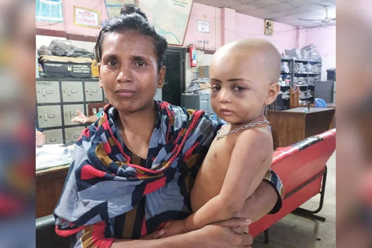 ভিক্ষার জন্য অপহরণ: ছয়দিন পর মায়ের কোলে শিশু রাশিদা - West Bengal News 24