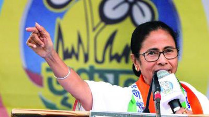 ‘বাংলা নিজের মেয়েকে চায়’! জয়ের পথে তৃণমূল - West Bengal News 24