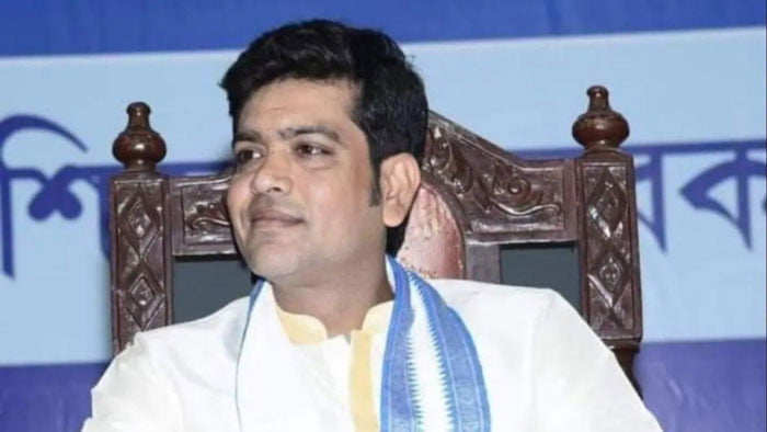 Laxmiratan Shukla : জন্মদিনে মুখ্যমন্ত্রীর তহবিলে ধারাভাষ্যের পুরো টাকা দান করলেন লক্ষ্মীরতন শুক্ল - West Bengal News 24 Laxmiratan Shukla : জন্মদিনে মুখ্যমন্ত্রীর তহবিলে ধারাভাষ্যের পুরো টাকা দান করলেন লক্ষ্মীরতন শুক্ল - West Bengal News 24