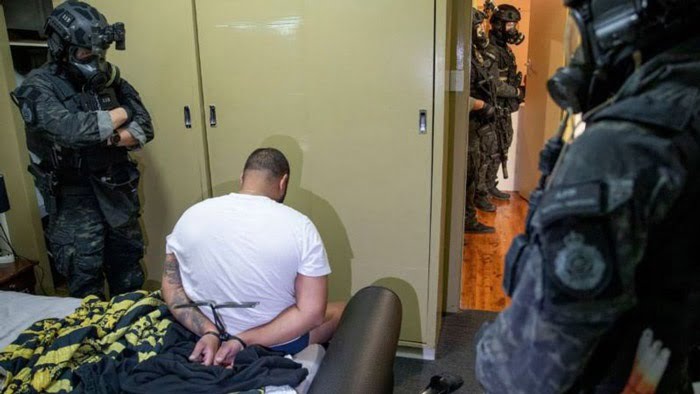 এফবিআইয়ের ফাঁদে আটক আন্তর্জাতিক অপরাধ-চক্রের ৮০০ সদস্য - West Bengal News 24 এফবিআইয়ের ফাঁদে আটক আন্তর্জাতিক অপরাধ-চক্রের ৮০০ সদস্য - West Bengal News 24