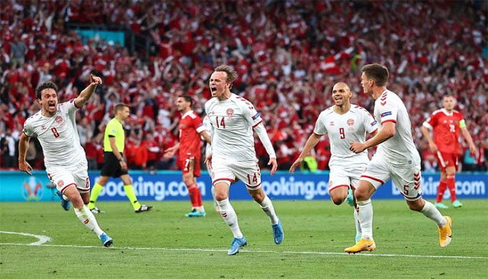 Latest Football News : রাশিয়াকে উড়িয়ে সরাসরি নকআউটে ডেনমার্ক - West Bengal News 24