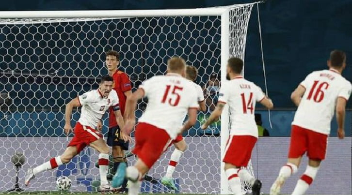 স্পেনকে রুখে দিল পোল্যান্ড - West Bengal News 24 স্পেনকে রুখে দিল পোল্যান্ড - West Bengal News 24