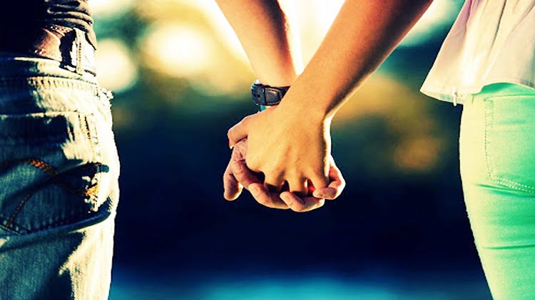 হাত ধরার ভঙ্গি জানিয়ে দেবে সঙ্গীর ব্যক্তিত্ব - West Bengal News 24