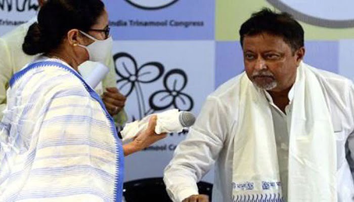 মুকুল তৃণমূলে ফিরতেই টালমাটাল বিজেপি - West Bengal News 24