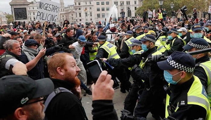লন্ডনে লকডাউনের বিরুদ্ধে বিক্ষোভ হাজারো মানুষের - West Bengal News 24