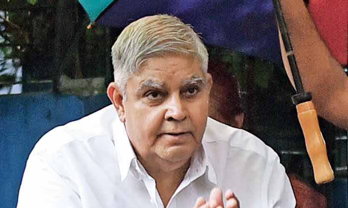 ‘শান্তির পরিবেশ অশান্ত করতেই রাজ্যপালের উত্তরবঙ্গ সফর’, কার্শিয়ং-এ রাজ্যপাল কে কালো পতাকা তৃণমূলের - West Bengal News 24