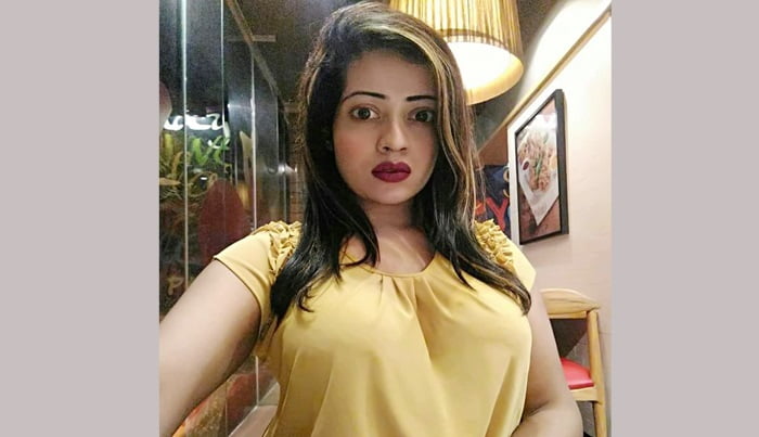 ফেসবুক নিয়ে বিড়ম্বনায় সানাই মাহবুব - West Bengal News 24