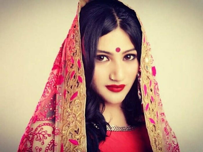 ‘মানুষ আমাকে যৌনকর্মী ভাবত’! পর্ন-তারকা ড্যানি ডি-র সঙ্গে কাজ করা নিয়ে অভিনেত্রী - West Bengal News 24
