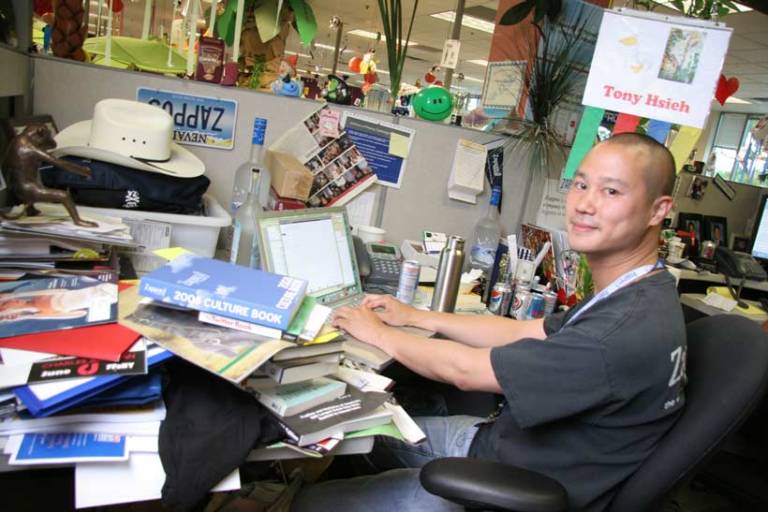 বিশ্বসেরা ১০ জন CEO আর তাঁদের কাজের ডেস্ক - West Bengal News 24