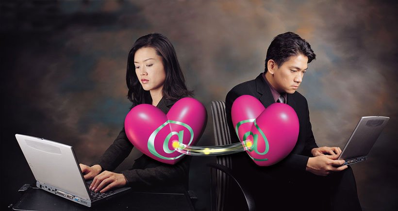 ইন্টারনেট প্রেমে যে ৬টি কাজ কখনোই করা উচিত নয়! - West Bengal News 24