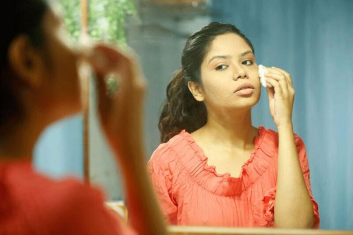 Beauty Tips Bangla : কেন রাতে মুখ পরিষ্কার করে ঘুমোতে যাওয়া উচিত? দেখে নিন এর কারণগুলি - West Bengal News 24