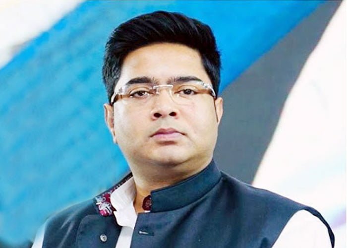 মা অসুস্থ, ভর্তি এসএসকেএমে, বিকেলে দেখতে গেলেন অভিষেক - West Bengal News 24