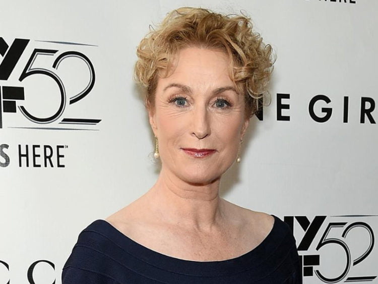 চলে গেলেন ‘গন গার্ল’ খ্যাত হলিউড অভিনেত্রী লিসা - West Bengal News 24