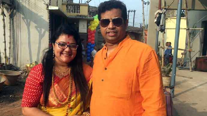 নতুন সম্পর্কে জড়িয়েছেন বিজেপি সাংসদ সৌমিত্র খাঁ? মুখ খুললেন স্ত্রী সুজাতা - West Bengal News 24