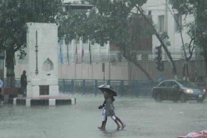 বঙ্গোপসাগরে গভীর নিম্নচাপ, ভারী থেকে অতিভারী বৃষ্টিপাত সম্ভাবনা বাংলার উত্তর থেকে দক্ষিণে - West Bengal News 24
