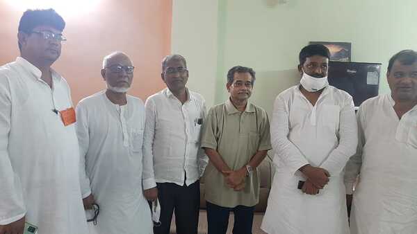 এবার কী কংগ্রেস ছেড়ে তৃণমূল কংগ্রেসের পথে প্রণব-পুত্র অভিজিৎ? শুরু জল্পনা - West Bengal News 24