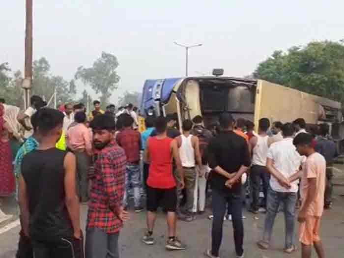 যোগীরাজ্যে যাত্রীবোঝাই বাস-মিনি ট্রাক সংঘর্ষ, অনেকের মৃত্যুর আশঙ্কা, শোকপ্রকাশ যোগীর - West Bengal News 24