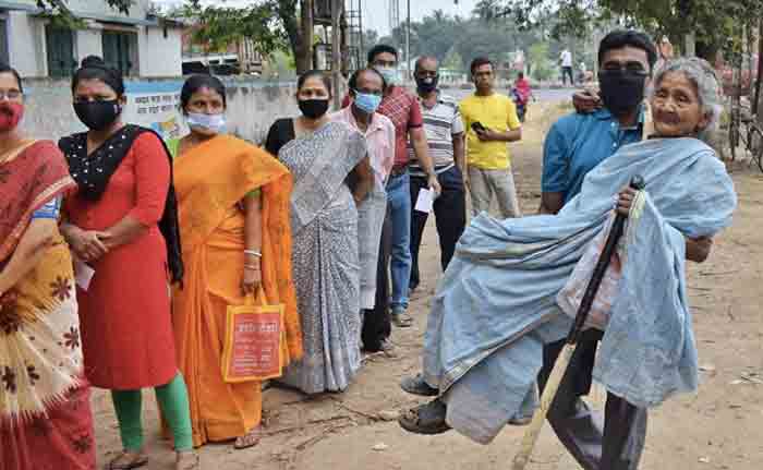 west bengal corona update 2021 : রাজ্যে করোনার দৈনিক সংক্রমণ দেড় হাজারের গণ্ডির নিচে, একদিনে প্রান হারিয়েছে ২৯ - West Bengal News 24
