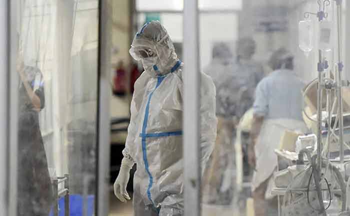 বিশেষজ্ঞদের মতে ককটেল থেরাপিতে মৃত্যুর আশঙ্কা ৭০ শতাংশ কম - West Bengal News 24