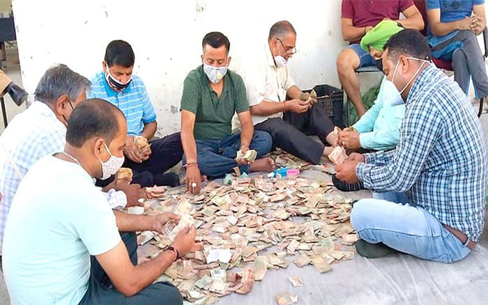 আড়াই লাখেরও বেশি টাকা উদ্ধার ভিক্ষুকের কাছ থেকে - West Bengal News 24