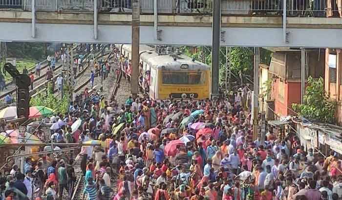 লোকাল ট্রেন চালু করার আর্জি জানিয়ে আবারও রাজ্যকে চিঠি পূর্ব রেলের - West Bengal News 24