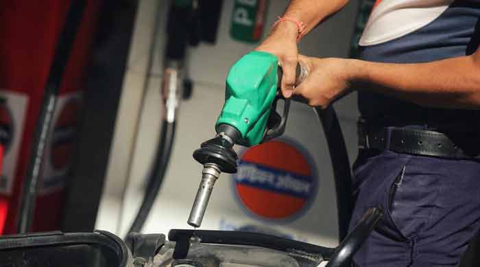 petrol diesel price in india : ফের বাড়ল পেট্রোল-ডিজেলের দাম, কলকাতায় পেট্রোলের দাম পেরল ৯৮ টাকা - West Bengal News 24