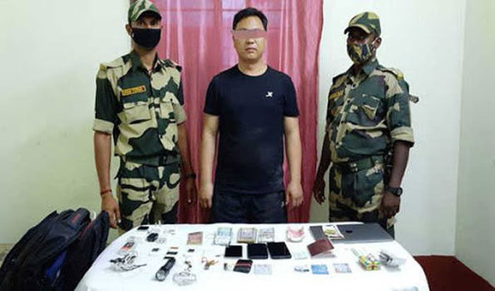 উত্তরপ্রদেশে নিয়ে যাওয়া হবে চিনা গুপ্তচরকে - West Bengal News 24 উত্তরপ্রদেশে নিয়ে যাওয়া হবে চিনা গুপ্তচরকে - West Bengal News 24