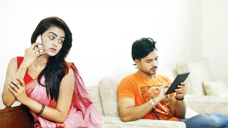 করোনায় স্বামী-স্ত্রীর অন্তরঙ্গ হতে দূরত্ব সৃষ্টি হলে যা করবেন - West Bengal News 24