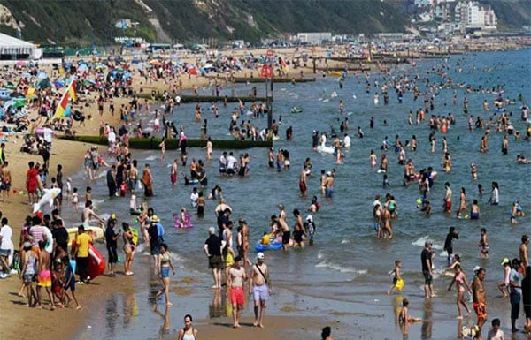 দিনেদুপুরে ভিড়ে ঠাসা সমুদ্র সৈকতে কিশোরীকে ধর্ষণ! - West Bengal News 24