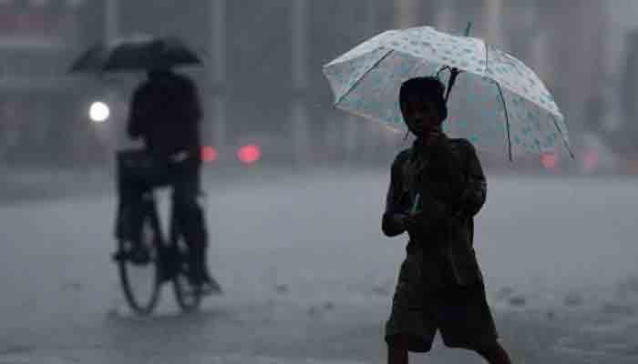 weather update west bengal : কলকাতায় ঝাপিয়ে বৃষ্টির পূর্বাভাস, বজ্রবিদ্যুৎ সহ ভারী বৃষ্টি চলবে উত্তরবঙ্গে - West Bengal News 24