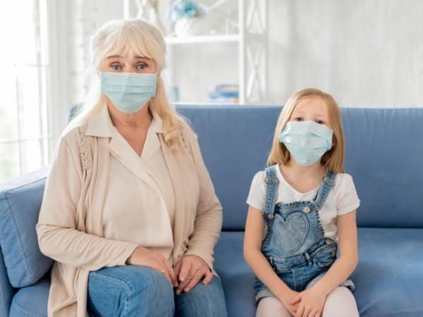 টিকা নিলেও এই ৫টি ভুল করলে পুনরায় আক্রান্ত হতে পারেন করোনায় - West Bengal News 24