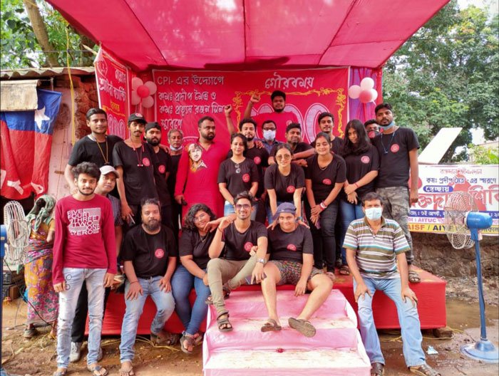 বছর ঘুরে ঝাড়গ্রাম শ্রমজীবী ক্যান্টিনের তিনশো দিন - West Bengal News 24